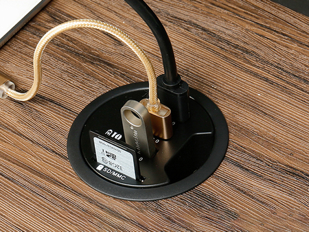 Spacetronik runde Tischsteckdose SPS-R0D5B