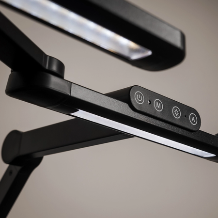 Zestaw ergonomiczny biurko Moris SPEO121 120x60 krzeslo Spiro lampa Glow D2