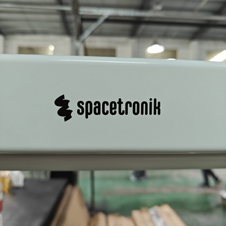 Zestaw ekran reczny uchwyt sufitowy transmiter HDMI pilot