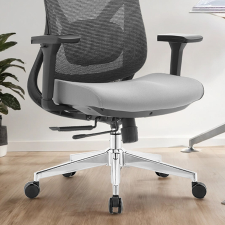 Egonomiczny fotel biurowy obrotowy ELSA Czarny