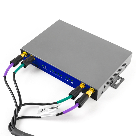 MIMO-3-15B-Antennenset mit SIR451V2-Router